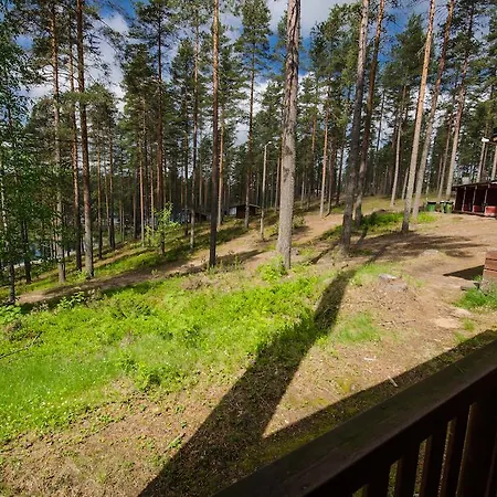 Ahvenlampi 4* サーリヤルヴィ