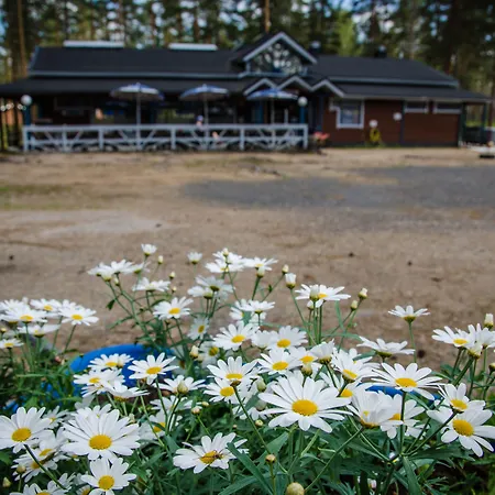 Kamp alanı Ahvenlampi 4*