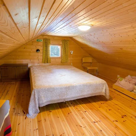 Kamp alanı Ahvenlampi 4*